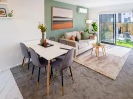 Two bedroom, two bathroom Urban Oasis
