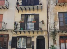 casa Ennio, hotel with parking in Ciminna