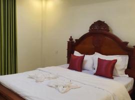 Eng resident guesthouse, отель типа «постель и завтрак» в Пномпене