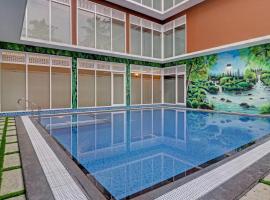 Treebo Golden Terminal Kochi Airport With Swimming Pool, hotel di Cochin