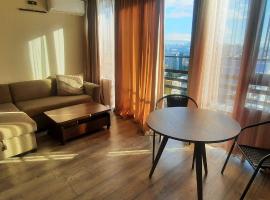 City mountain view, hotel with parking in Tbilisi City
