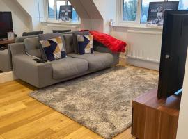 Luxury Penthouse Appartment, appartement in Cobham