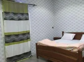 Villa Malya-Rez de chaussée Privé et indépendant avec deux chambres et jacuzzi dans une maison-