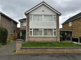 Impeccable 4-Bed House in Stockton-on-Tees
