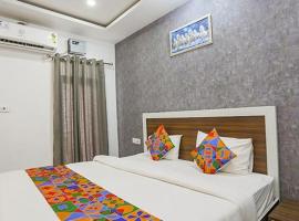 VINAYAK GUESTHOUSE, guest house in Lucknow