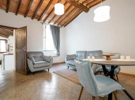 Pet Friendly Apartment In C, Val Di Cecina With Kitchen, hotel in Castelnuovo di Val di Cecina