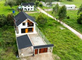 La casa de Anni - Departamento 1, acomoda&ccedil;&atilde;o com cozinha em Oxapampa