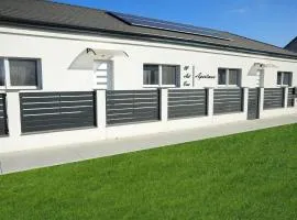 M Art Inn Apartman