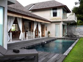 케로보칸에 위치한 호텔 Surflodge Limasan Bali
