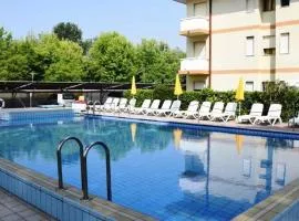 DB Residence con Piscina-Carraro Immobiliare Jesolo-Family Apartments
