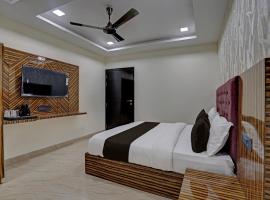 OYO 82334 Hotel Keshri Inn, hotell i Prayagraj