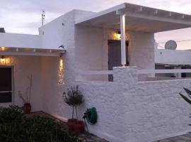 Aretousa Residence in Naoussa, Paros, hytte i Naousa