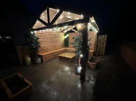 Mourne Air & BBQ Shack, casa vacanze a Newcastle