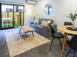 3Mins to Hospital & Hagley Park