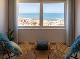 Blue House in Santa Cruz with Sea View, hotel em Santa Cruz