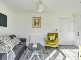 Modern Manchester House with Airport Links - Pass the Keys