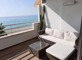 Apartamento con acceso directo al mar en Altea y parking