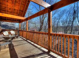 Prime Location & Loaded For Family Fun, villa in Pigeon Forge