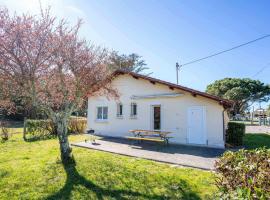 Maison 3 chambres proche plages avec jardin clos à Mimizan - pour 8 personnes - FR-1-50-127, hotel i Mimizan