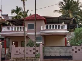 Suburbs Holiday Home, hotel em Dabolim