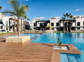 Amazing Penthouse Oasis Beach IV La Zenia: Playa Flamenca'da bir otel