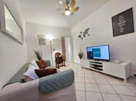 La CasEtta Bilocale Centrale con Terrazza Wifi MiniPC e PS4, apartamento em Iesi