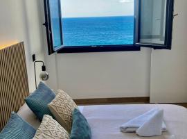 Apartamento El Mirador: Sardina'da bir otel