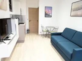 Le Méridien, studio rénové avec terrasse, 8 min à pieds du centre ville