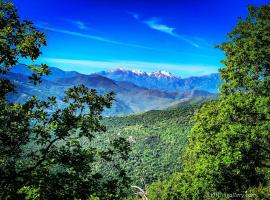 Nuits magiques au village entre mer et montagnes, country house in Bigorno