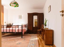 Pink Rose Suite, apartmen di Józefów