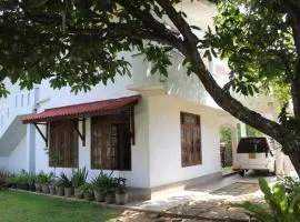 The Dalawella Porch House