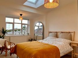 Timperley에 위치한 홀리데이 홈 Nature Inspired Bungalow with 3 rooms - 10 mins from Manchester Airport