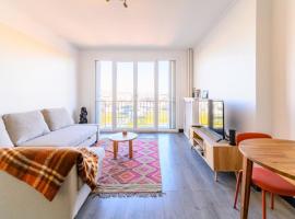 Magnifique duplex Cosy Gare Terrasse 4Pers, hotel in Argenteuil