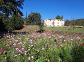 Les Jardins de Falguière, guest house in Saint-Jean-du-Gard