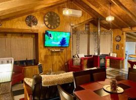 Cabaña Lago Natri, Chiloé.: Chonchi'de bir otel