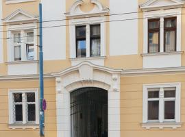 Romantic Central Flat