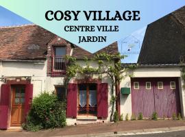 Maison de village cosy avec jardin, villa i Douchy