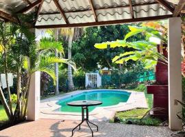 Casa en Condominios San Blas 5 minutos del Tunco, hotel in La Libertad