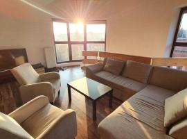 Zen Harmony Hideaway - private rooms in long-term shared apartment, homestay in Budapest