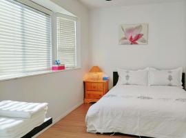 LLT HomeAway, guest house in Vancouver