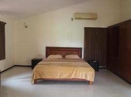 Shiraz villa, hotel sa Chennai