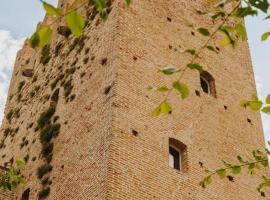 Torre dei Battagli-Dormi in una torre medievale, hotel v mestu Santarcangelo di Romagna