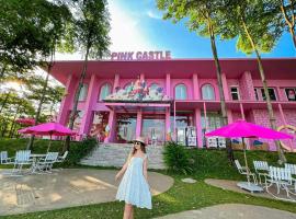 FLAMIGO ĐẠI LẢI RESORT - Villa View Hồ, hotel v destinaci Ngọc Quang
