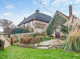 2 Bed in Brighstone 94031, cottage in Brighstone