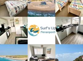 Surf's Up in Perranporth, Cornwall Coastal Holidays, hôtel à Perranporth