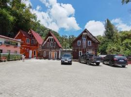 AS Resto,Café & Hotel Mitra RedDoorz, hotel v destinaci Berastagi