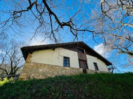 Sallobante Aterpetxea, cabin in Mechicas