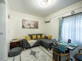 2BR Apartment in Mombasa - Pool & Near Beach