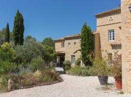 Le Mas des Alexandrins, hotel u gradu Uzes