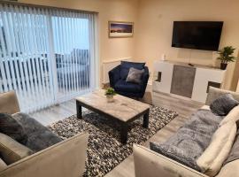 Stunning 5-bed ensuite House Solihull, hotel di Solihull